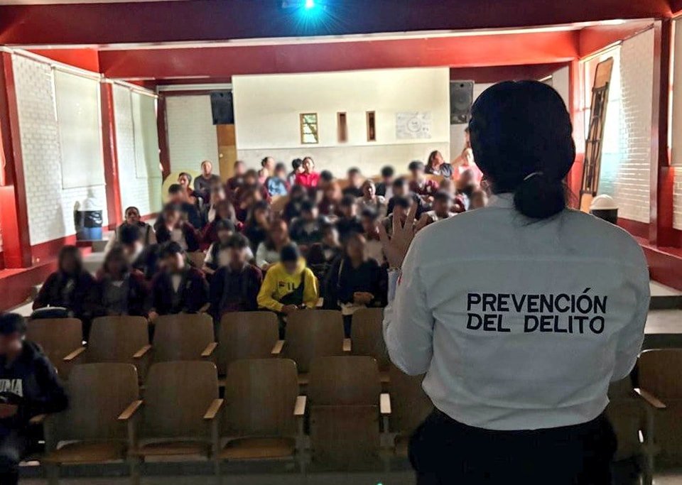 ¡Juntas y juntos prevenimos el acoso escolar!